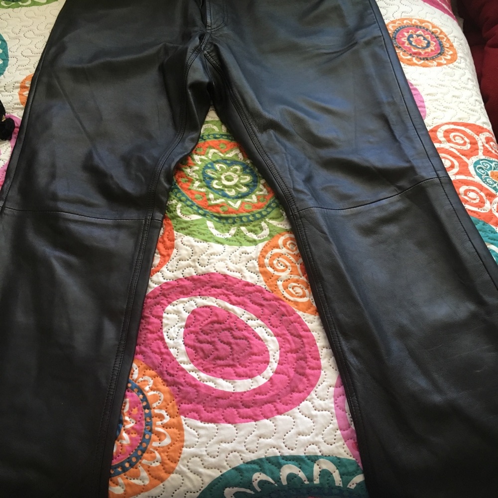 Pants leather